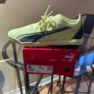 Puma Turf Soccer Shoes, Mens Size 10
